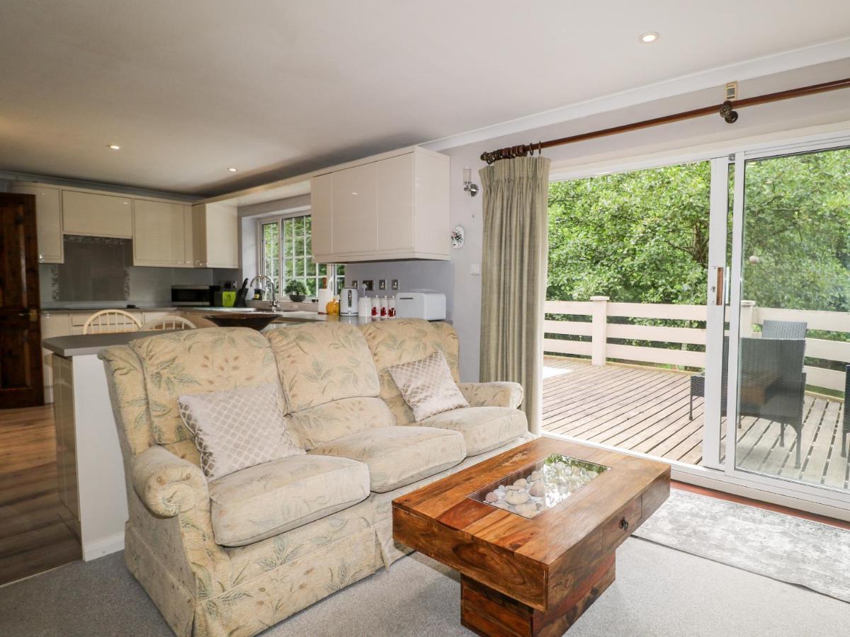 Miswells Cottages - Lake View 特纳斯山 外观 照片