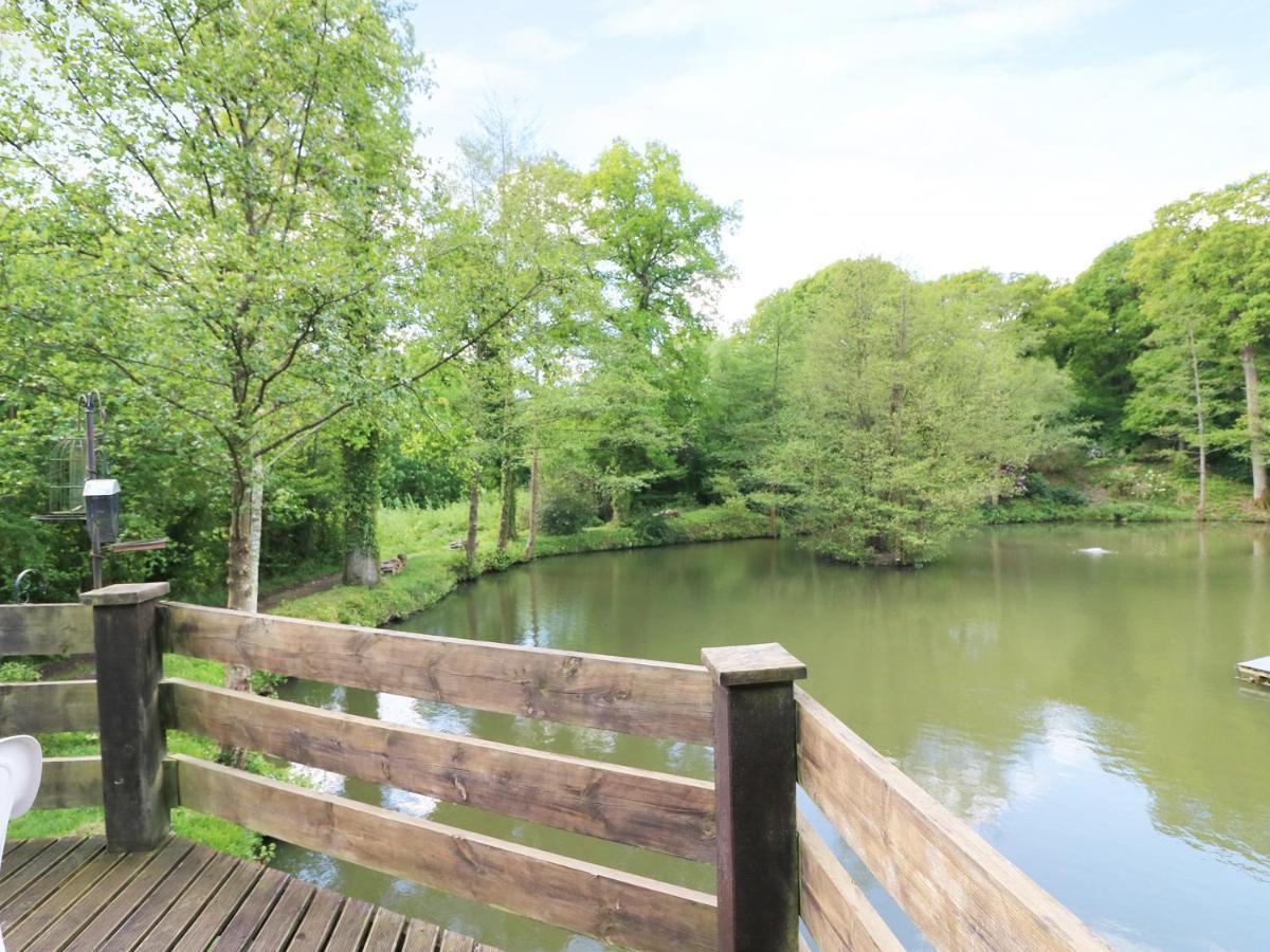 Miswells Cottages - Lake View 特纳斯山 外观 照片